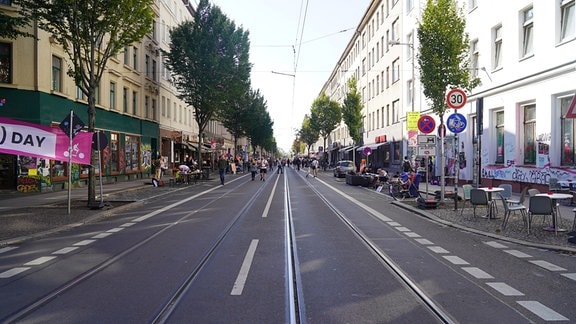 Umfrage-Parking Day: Soll die Eisenbahnstraße autofrei werden?