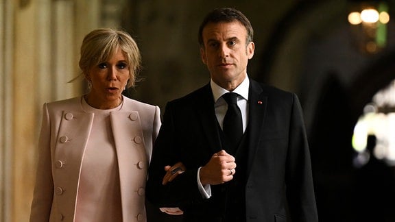 Emmanuel und Brigitte Macron in der Westminster Abbey