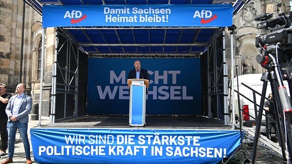 AfD-Wahlkampfauftakt - Jan Zwerg hält eine Rede