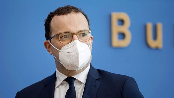 Bundesgesundheitsminister Jens Spahn mit Maske
