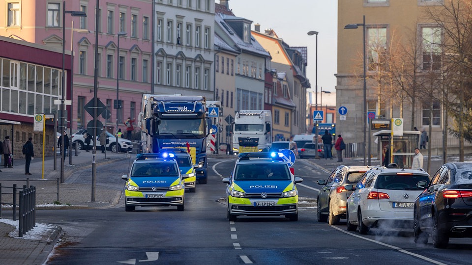 Proteste Von Bauern Und Lkw-Fahrern: Verkehrsbehinderungen In Thüringen ...