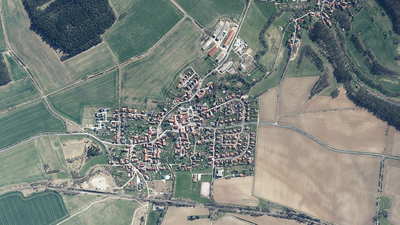 Luftaufnahme von Behringen Ilmtal.