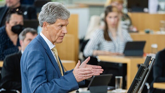 Der Thüringer Minister für Bildung, Jugend und Sport Helmut Holter DIE LINKE in der 81. Plenarsitzung des Thüringer Landtags 