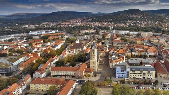 Stadtansicht Jena mit Rathaus