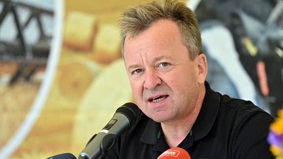 Klaus Wagner, Präsident des Thüringer Bauernverbandes, aufgenommen während einer Pressekonferenz des Deutschen Bauernverbandes zum Ernteauftakt 2023.
