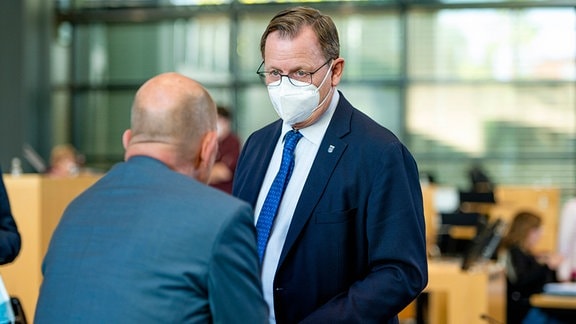 Bodo Ramelow und Wolfgang Tiefensee im Landtag Thüringen