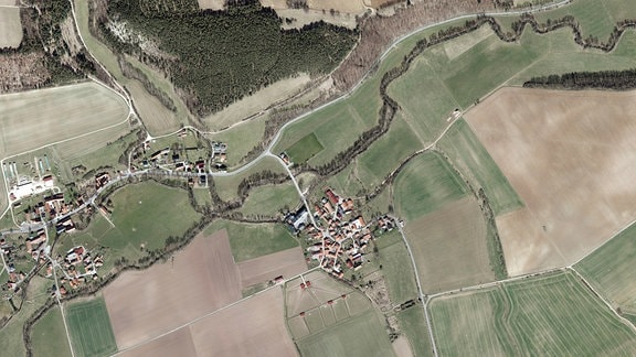Luftbildaufnahme von Groß- und Kleinhettstedt