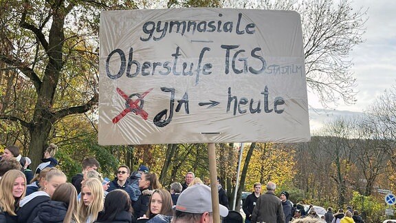 Schüler aus Stadtilm demonstrieren in Arnstadt