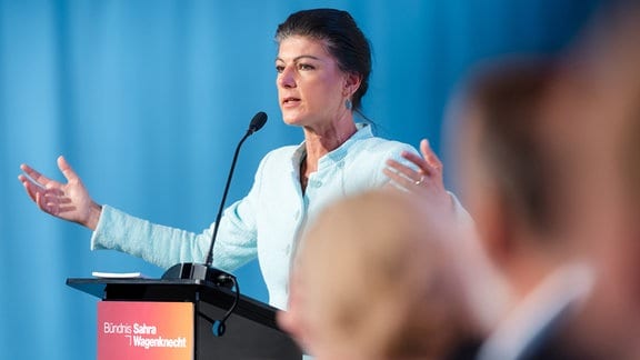 Sahra Wagenknecht, Parteivorsitzende des BSW, spricht beim Parteitag des Bündnis Sahra Wagenknecht