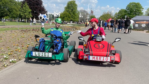 Tausende Besucher gab es beim Comicpark im Egapark Erfurt. Viele Besucher verkleideten sich in Figuren aus der Welt des Manga, als Superhelden oder Endzeitbewohner.