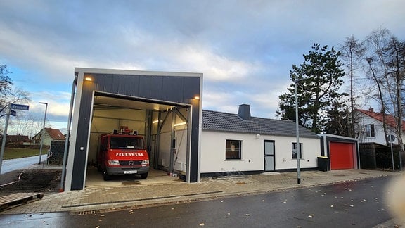 Neues Feuerwehrhaus Azmannsdorf, Totale