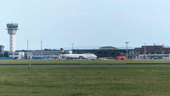 Flugzeug am Erfurter Flughafen