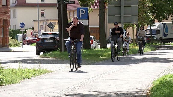 Radfahrer auf einem Fahrradweg in Sömmerda