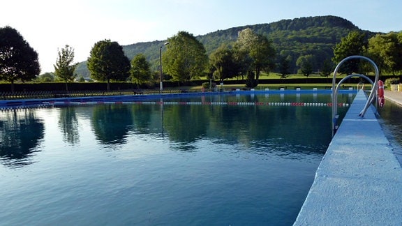 Freibad Holungen Schwimmbecken