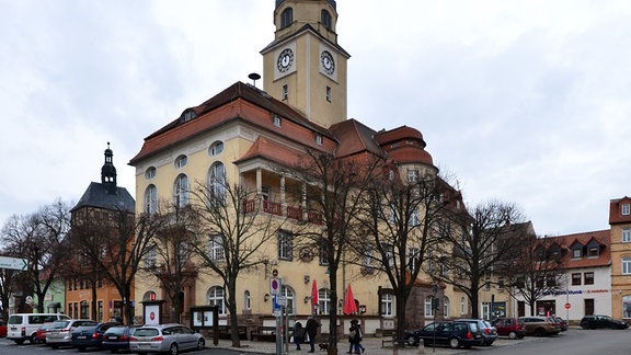 Das Rathaus am Marktplatz in Artern (Thüringen)