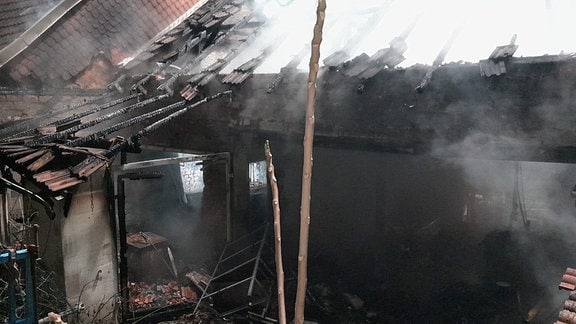 Blick in eine frühere Werkstatt nach einem Brand