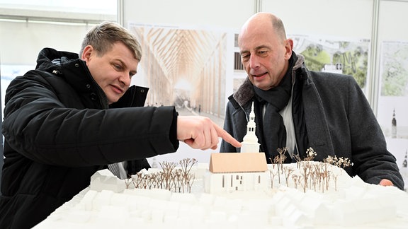 Ein Architekturmodell für das neue Besucherzentrum am Schiefen Turm in Bad Frankenhausen