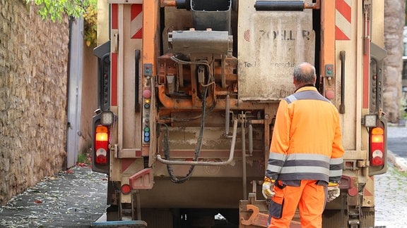 Ein Fahrzeug der Müllabfuhr.