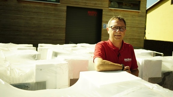 Jens Dietrich ist Chef der Rhon & Co. GmbH mit Sitz in Paitzdorf bei Ronnburg. Seine Firma produziert Wärmepumpen. Die Nachfrage läuft gut.