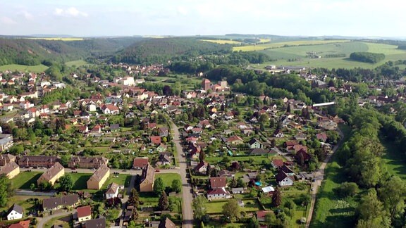 Der Ort Wünschendorf an der Elster von oben.