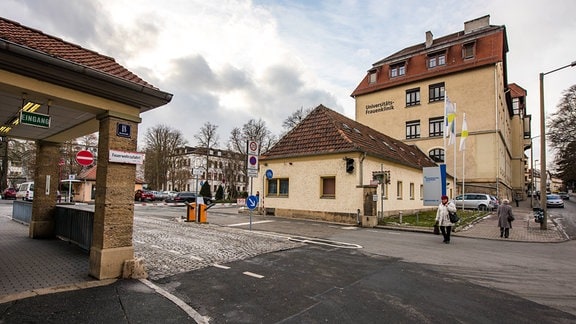 Blick auf die ehemalige Frauenklinik in Jena.