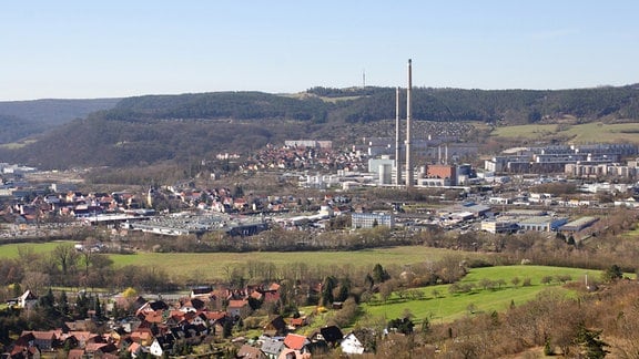 Stadtteil Jena-Winzerla mit dem Jenaer Heizkraftwerk