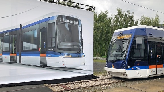 Entwurf einer neuen Stadler-Tramlink-Straßenbahn neben einer Solaris-Tramino-Straßenbahn des Jenaer Nahverkehrs