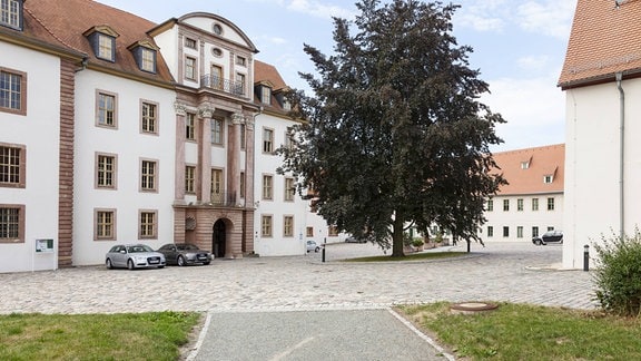 erhaltener Westflügel vom Schloss Christiansburg, heute Landratsamt in Eisenberg