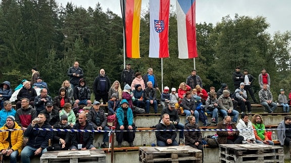 Zuschauer beim Milo-Barus-Cup