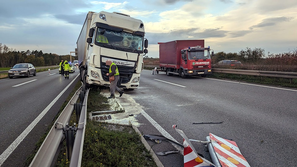 Nach Unfall-Sperrung Am Hermsdorfer Kreuz: A4 Wieder Frei