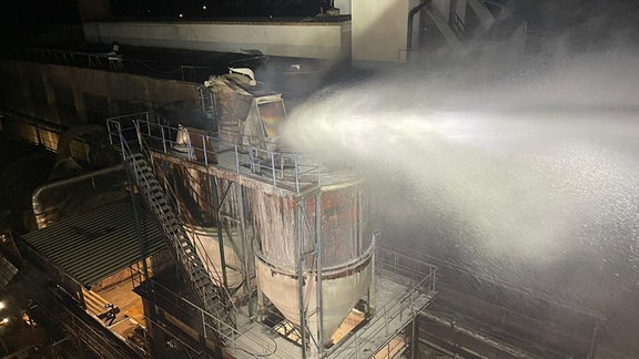 Löschwasser-Einsatz im Schieferwerk Probstzella