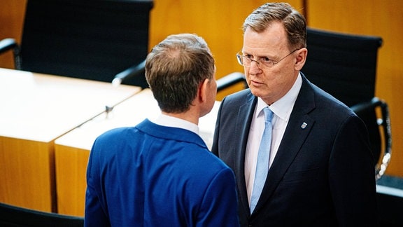 Bodo Ramelow und Björn Höcke nach der Abstimmung zum Ministerrpäsidenten im März 2020.