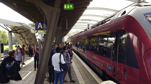 Regionalzug der "Saalebahn", Franken-Thüringen-Express FTX.
