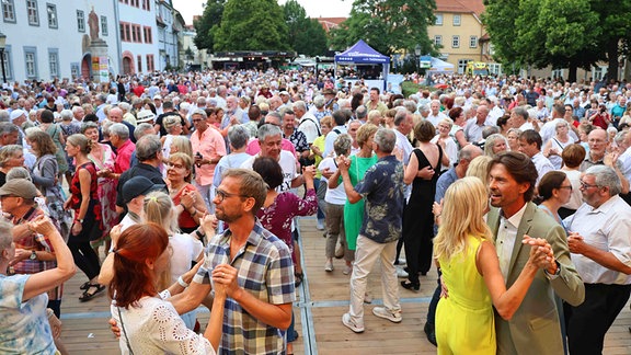 MDR THÜRINGEN-Sommernachtsball in Arnstadt im Ilm-Kreis