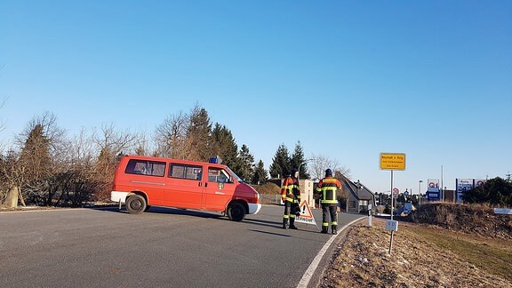 Straßensperren bei Neustadt am Rennsteig wegen Coronavirus-Quarantäne