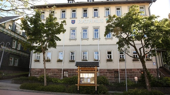 Frontansicht Rathaus Oberhof