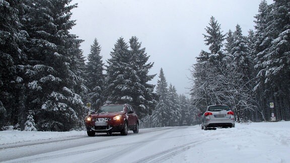 Deutschland: Wintereinbruch Sorgt Für Behinderungen | MDR.DE