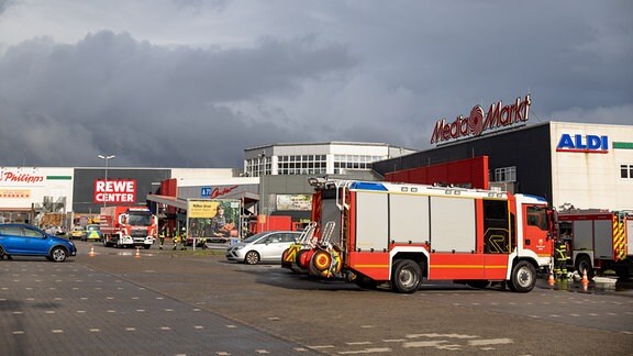 Gefährliche Flüssigkeit in Einkaufszentrum