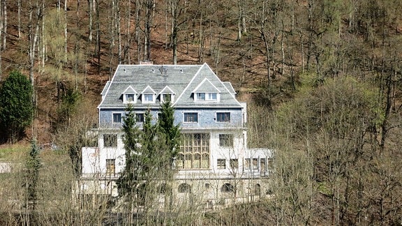 Blick auf die frühere Villa der Industriellenfamilie Simson in Suhl.