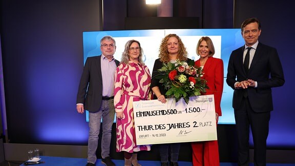 Thüringer des Jahres 2023 Preisverleihung. Der zweite Platz geht an Ivonne Frehse aus Hainspitz.