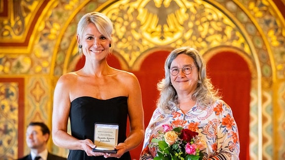 Verleihung der "Thüringer Rose" an Ehrenamtler aus dem ganzen Land. Auf der Wartburg, durch Sozialministerin Heike Werner.