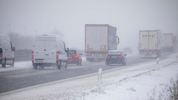 Intensive Schneefälle brachten den Winter bis ins Tiefland zurück