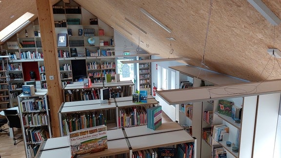 Ein Blick in die Bibliothek von Bad Tabarz