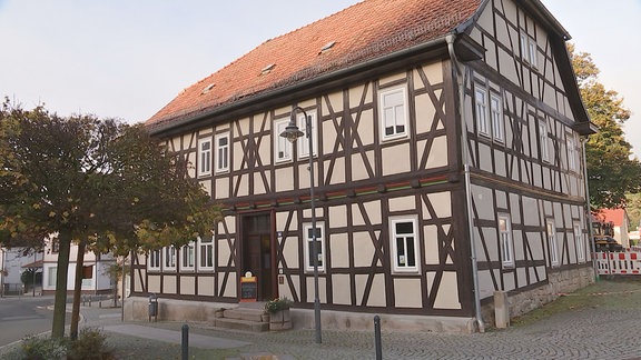 Ein Fachwerkhause in Schweina im Wartburgkreis.