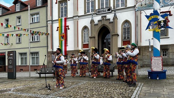 Blasmusik bei Faschingsumzug