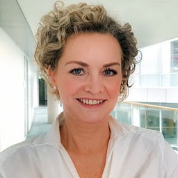 Uta Georgi, Moderatorin, Autorin, Nachrichtensprecherin | Bildrechte: MDR/Karsten Möbius Uta Georgi, Moderatorin, Autorin, Nachrichtensprecherin