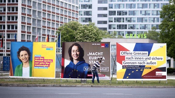 Wahlplakate zur Europawahl von FDP, SPD und CDU in Berlin