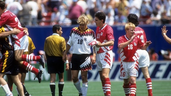 Bulgarien Verfeindete Fußballfans gemeinsam gegen den korrupten