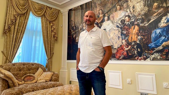 Alexandr Mizjuk, Immobilienmakler aus Karlsbad, verkauft Immobilien von Russen, die sich aus der Stadt zurückziehen