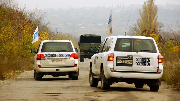 OSCE-Jeeps in der Ukraine